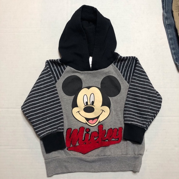 Boy’s 2T Clothes Bundle - Picture 8 of 16